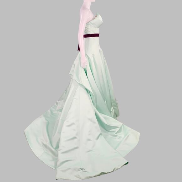 MONIQUE LHUILLIER Size 6 Mint Purple Strapless Evening Gown - Picture 3 of 9